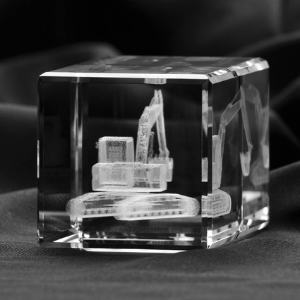 Koparka 3D, statuetka - szklany przycisk do papieru