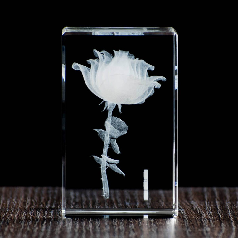 Róża 3D PREZENT Z MIŁOŚCI w kryształowej statuetce. GRAWER 3D