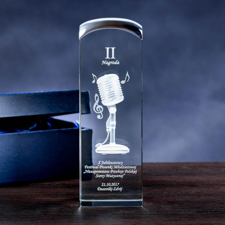 Gratulacje, podziękowania dla radiowca - statuetka duża