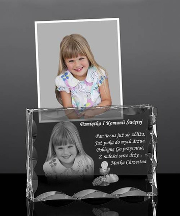 Pamiątka I Komunii Św. Zdjęcie 2D w ozdobnej statuetce kryształowej. Etui