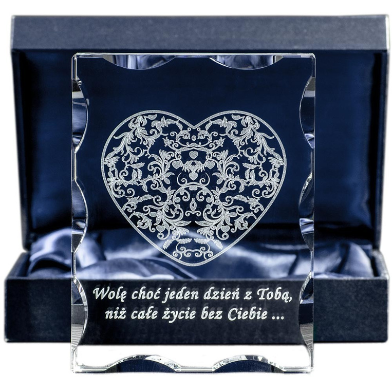Ażurowe serce - statuetka 3D na prezent w ozdobnej statuetce 13x10x3 cm