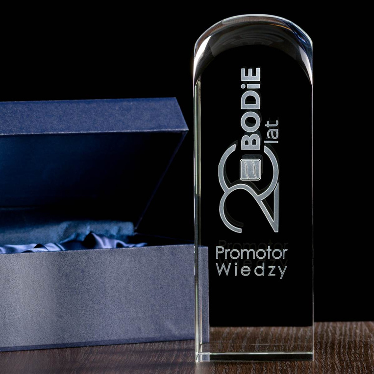 Statuetka firmowa na JUBILEUSZ FIRMY dla klientów. Etui w komplecie