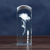 Róża 3D w dużej statuetce na Walentynki - personalizowany prezent