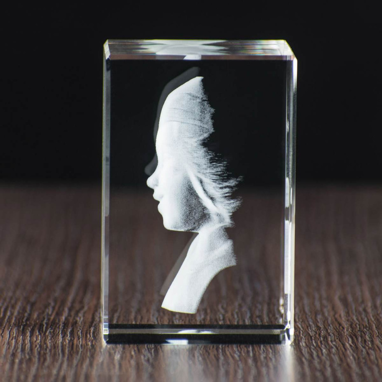 Fotokryształ 3D popiersie dziecka - personalizowany prezent