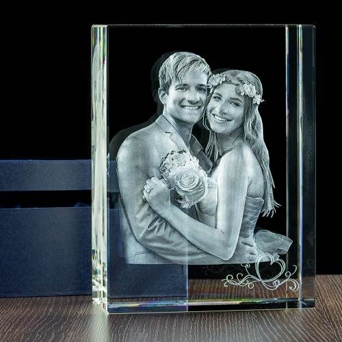 MEGASTATUETKA - Duży Fotokryształ z trójwymiarowym zdjęciem pary