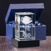 Szklana statuetka 3D z różą i dedykacją – prezent na walentynki lub rocznicę