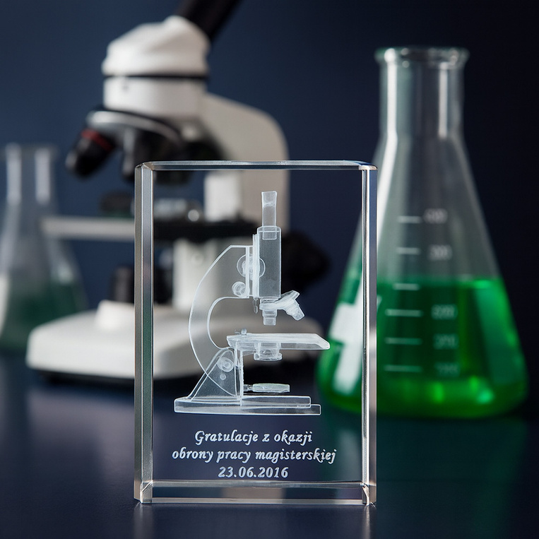 Gratulacje z okazji obrony pracy i podziękowania za współpracę - mikroskop 3D