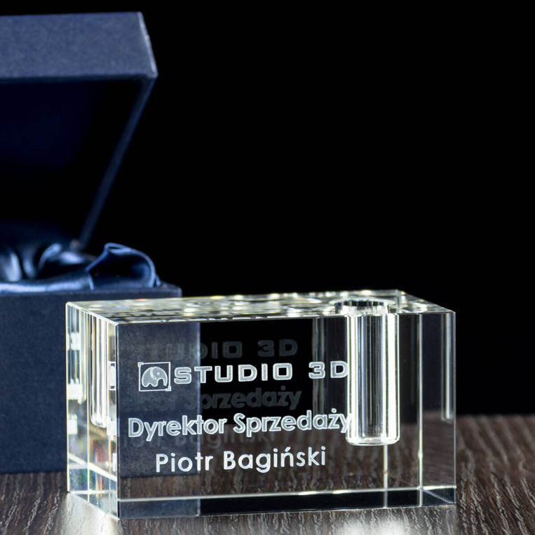 Kryształowy gadget biurowy - podstawka na długopis DLA TATY