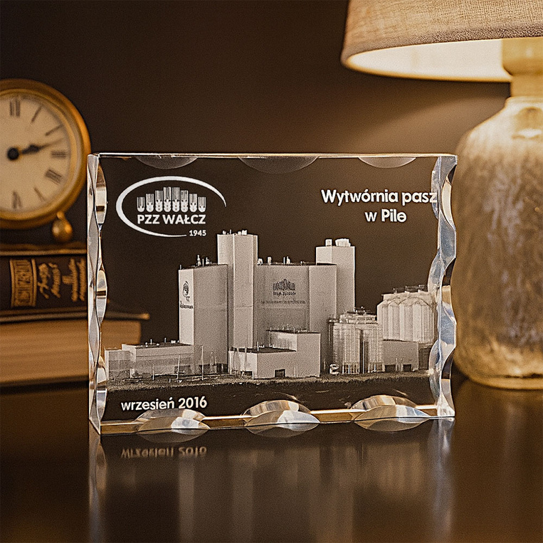 Budynek firmowy 3D - zdjęcie obiektów firmy wygrawerowane szkle