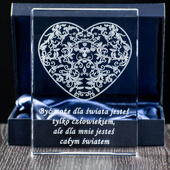 Ażurowe serce wygrawerowane w szkle - statuetka 3D na prezent