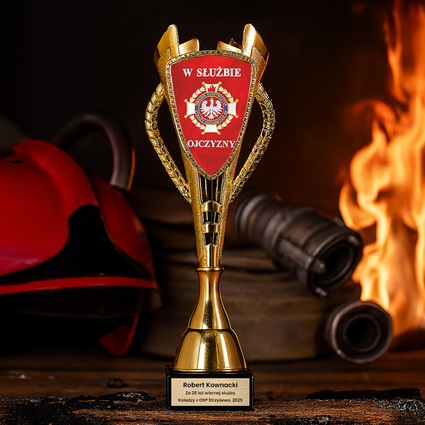 PUCHAR DLA STRAŻAKA – gratulacje i podziękowania za służbę