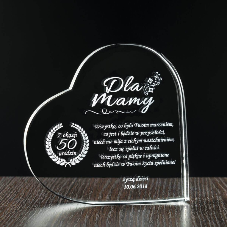 Kryształowa statuetka w kształcie serca z dedykacją dla niej NA URODZINY