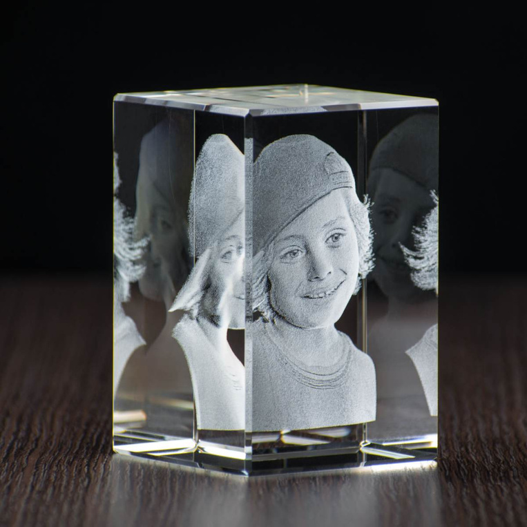 Fotokryształ 3D popiersie dziecka - personalizowany prezent
