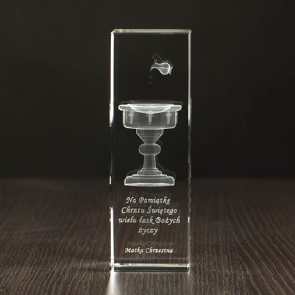 Pamiątka na Chrzciny - Chrzcielnica 3D wygrawerowana w kryształowej statuetce