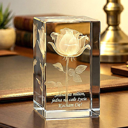 Prezent dla Taty - Róża 3D w małej statuetce 80x50x50 mm. Etui w komplecie