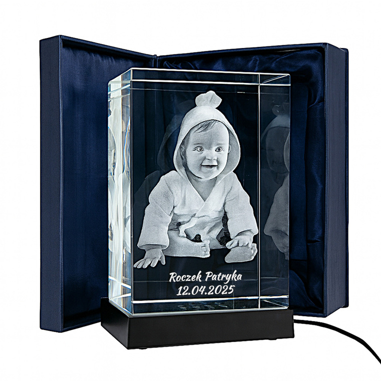 Personalizowany fotokryształ 3D – grawerunek zdjęcia dziecka z tekstem i LED