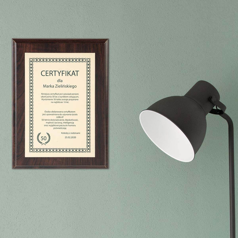 Dyplom Certyfikat Urodzinowy - 18 20 25 30 50 urodziny. Rozmiar 152x203 mm