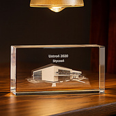 Szklana Statuetka firmowa - budynek 3D, nowa siedziba firmy