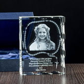 Zdjęcie otoczone trójwymiarowym różańcem oraz dedykacja!