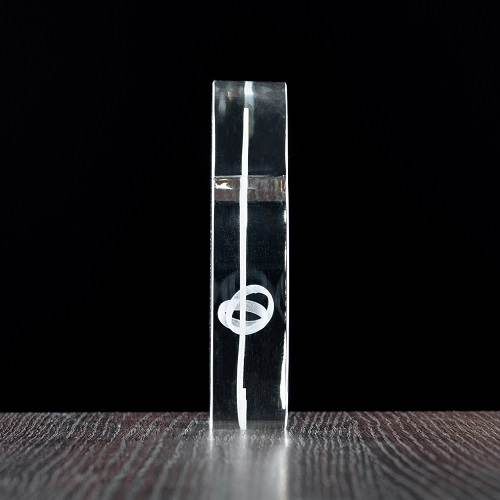 Statuetka kryształowa w kształcie serca – pamiątka rocznicy z dedykacją