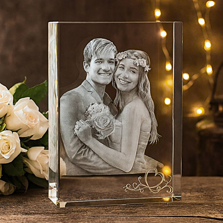 MEGASTATUETKA - Kryształ na ślub, personalizowany zdjęciem (3D) oraz dedykacją