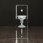 Pamiątka na Chrzciny - Chrzcielnica 3D wygrawerowana w kryształowej statuetce