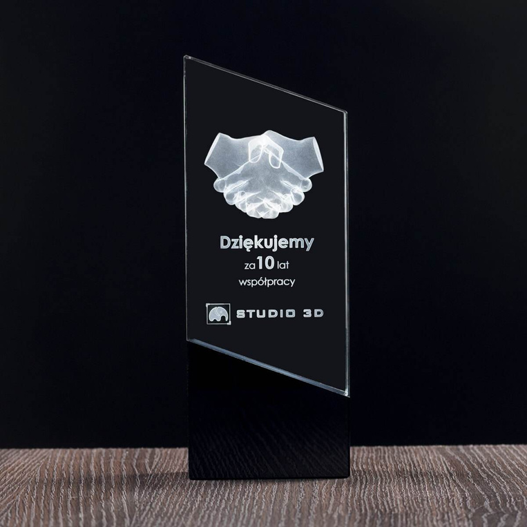 Kryształowe trofeum, podziękowanie za wieloletnią współpracę
