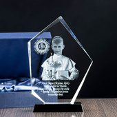 Kryształowa statuetetka - zdjęcie w albie - FOTOMONTAŻ