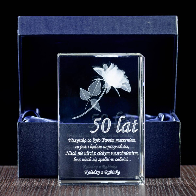 Kryształ na 50 urodziny - róża 3D oraz dedykacja w okazałej statuetce