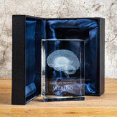 Trójwymiarowy mózg wygrawerowany w szkle na JUBILEUSZ FIRMY