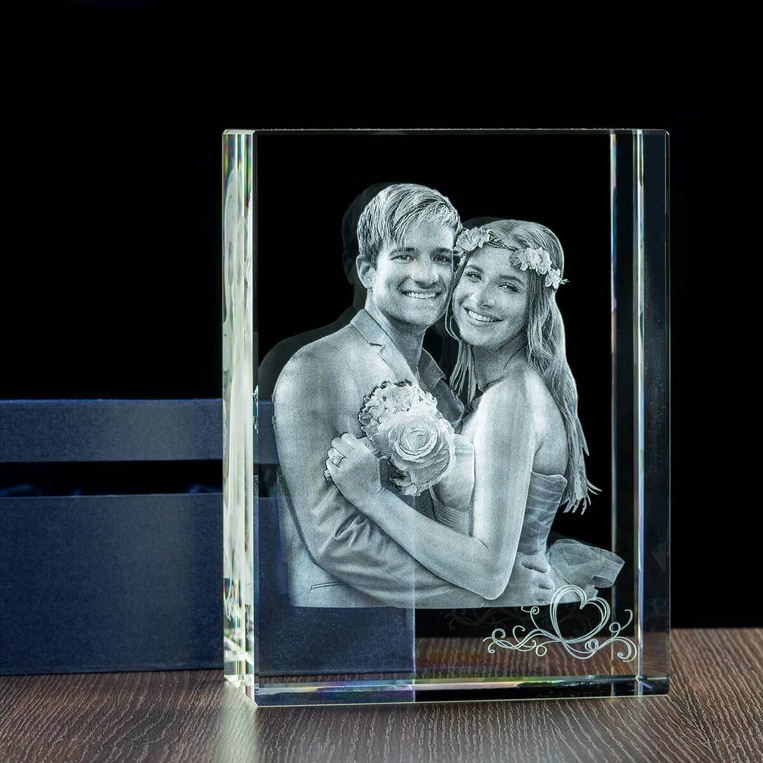 MEGASTATUETKA - Kryształ na ślub, personalizowany zdjęciem (3D) oraz dedykacją