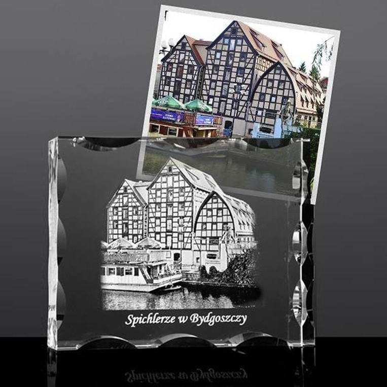 Zdjęcie 3D "Spichlerze w Bydgoszczy" - zabytkowa architektura w szkle