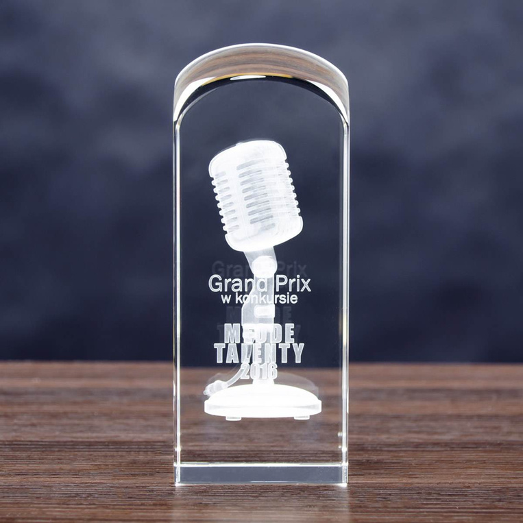 Nagroda muzyczna Grand Prix - MIKROFON 3d w kryształowej statuetce