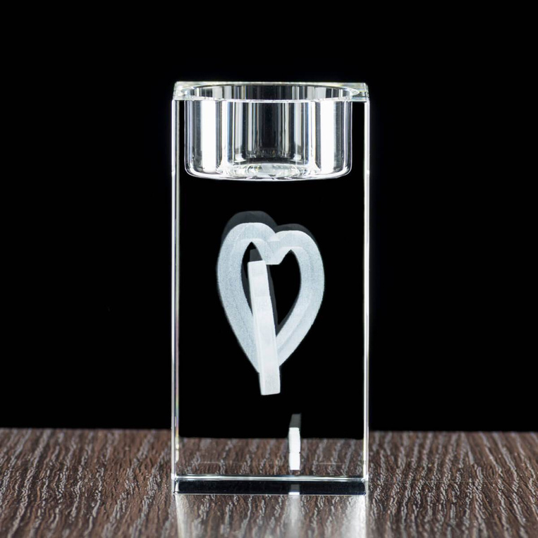 Świecznik z kryształu z grawerem - Dwa splecione serca 3D oraz Twoja dedykacja
