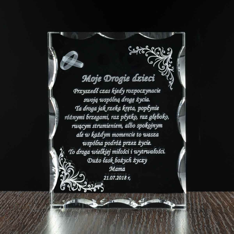Personalizowana pamiątka ślubu od rodziców - życzenia w szklanej bryle