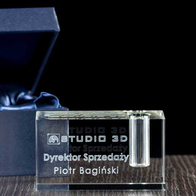 Kryształowy gadget biurowy - podstawka na długopis DLA TATY