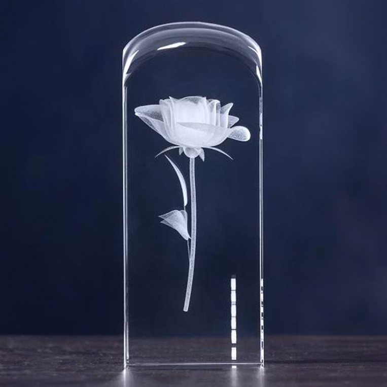 Prezent na dzień kobiet ~ Róża 3D ~ Duża kolumna