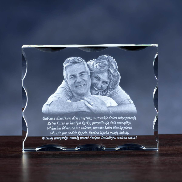 Prezent dla dziadków ~ Fotoprezent w kryształowej statuetce