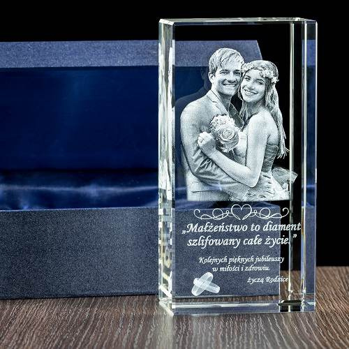 Podziękowania ślubne dla rodziców - duża statuetka 3D. Fotokryształ 3D