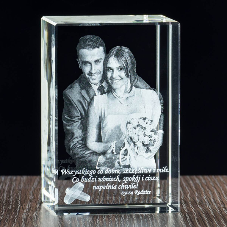 Zdjęcie 2D w krysztale w kryształowej statuetce - prezent na każdą okazję