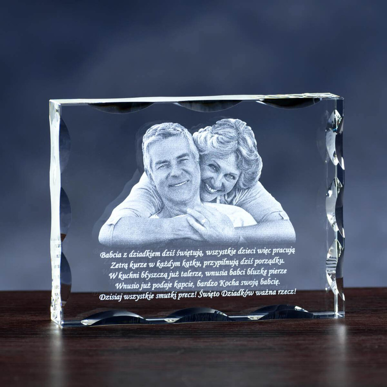 Prezent dla dziadków ~ Fotoprezent w kryształowej statuetce
