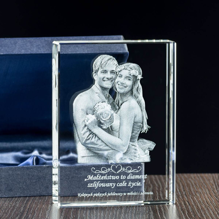 Prezent na rocznicę ślubu, lub jako prezent ślubny - grawerowany kryształ
