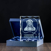 Zdjęcie otoczone trójwymiarowym różańcem oraz dedykacja!