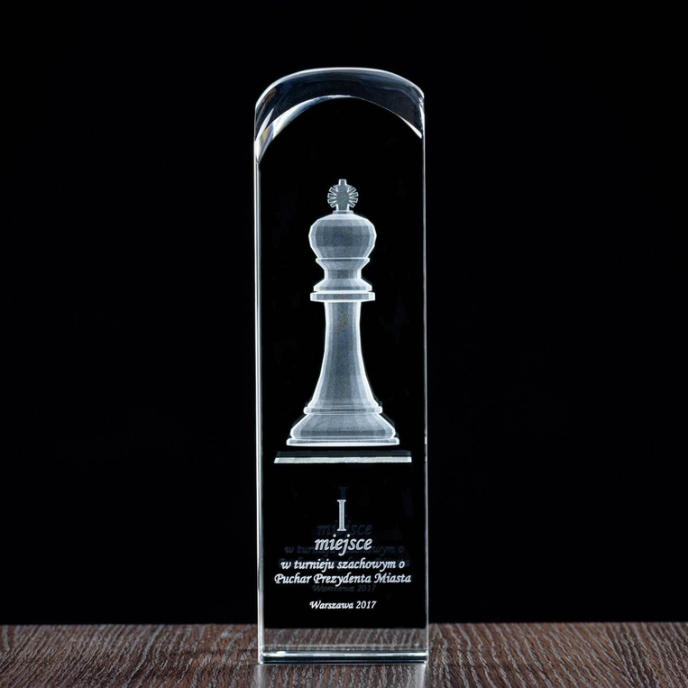 Nagroda za pierwsze miejsce, figura szachowa KRÓL wygrawerowana w krysztale