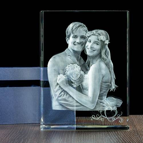 MEGASTATUETKA - Duży Fotokryształ z trójwymiarowym zdjęciem pary