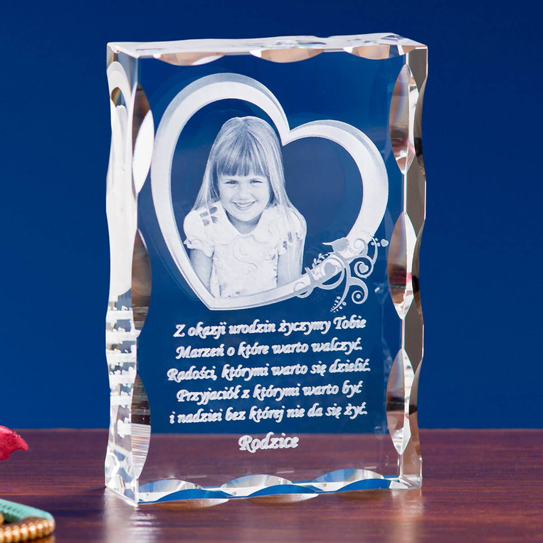 Twoje zdjęcie 2D w sercu - prezent na urodziny grawerowany Ozdobna statuetka