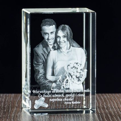 Zdjęcie 2D w krysztale w kryształowej statuetce - prezent na każdą okazję