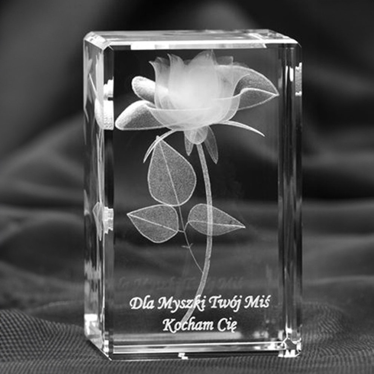 Róża 3D z indywidualną dedykacją, statuetka mała NA WALENTYNKI