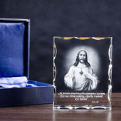 Prezent dla katechety - trójwymiarowy obraz Jezusa w ozdobnej statuetce