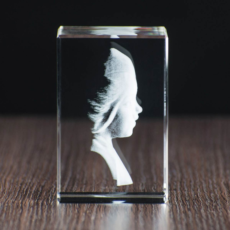 Fotokryształ 3D popiersie dziecka - personalizowany prezent